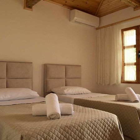 Sokaku I Te Marreve Guesthouse Gjirokaster Ngoại thất bức ảnh