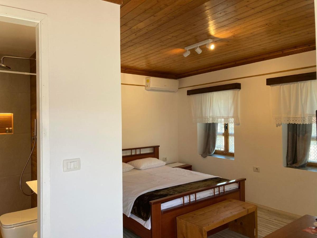 Sokaku I Te Marreve Guesthouse Gjirokaster Ngoại thất bức ảnh