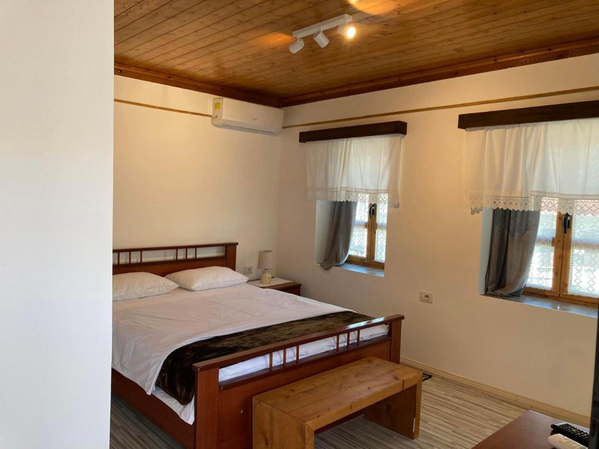 Sokaku I Te Marreve Guesthouse Gjirokaster Ngoại thất bức ảnh